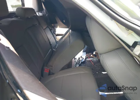 2020 GMC Sierra 1500 4Wd Short Box Slt z USA, uszkodzony, nr VIN 3GTU9DET5LG203077